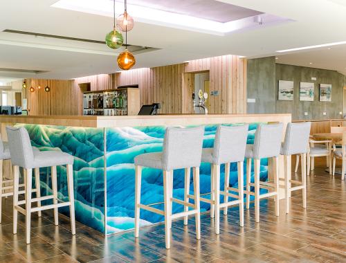 Hotel Bar