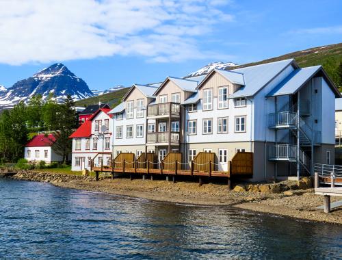 Fosshotel Eastfjords Rear Exterior